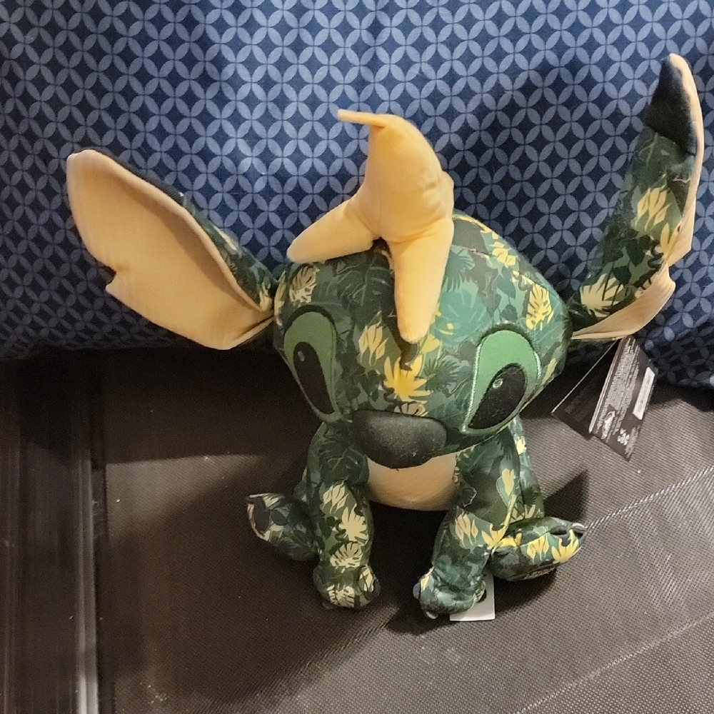 Stitch Crashes Disney Jungle Book